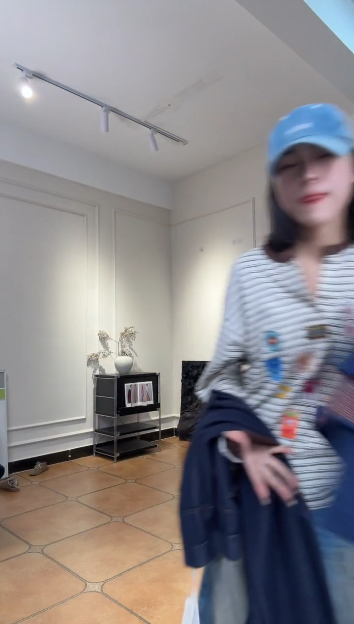 ?****?设计师品牌藏青色外套xs