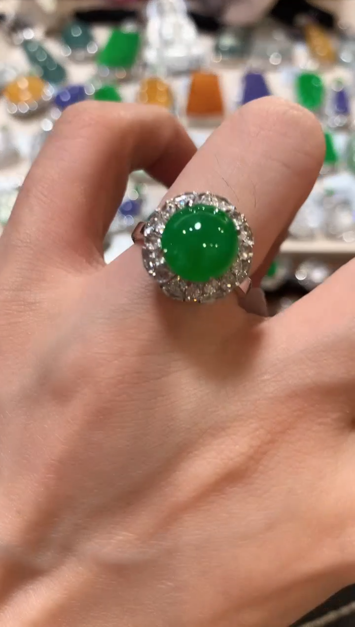 18K金镶嵌戒指翡翠m28   