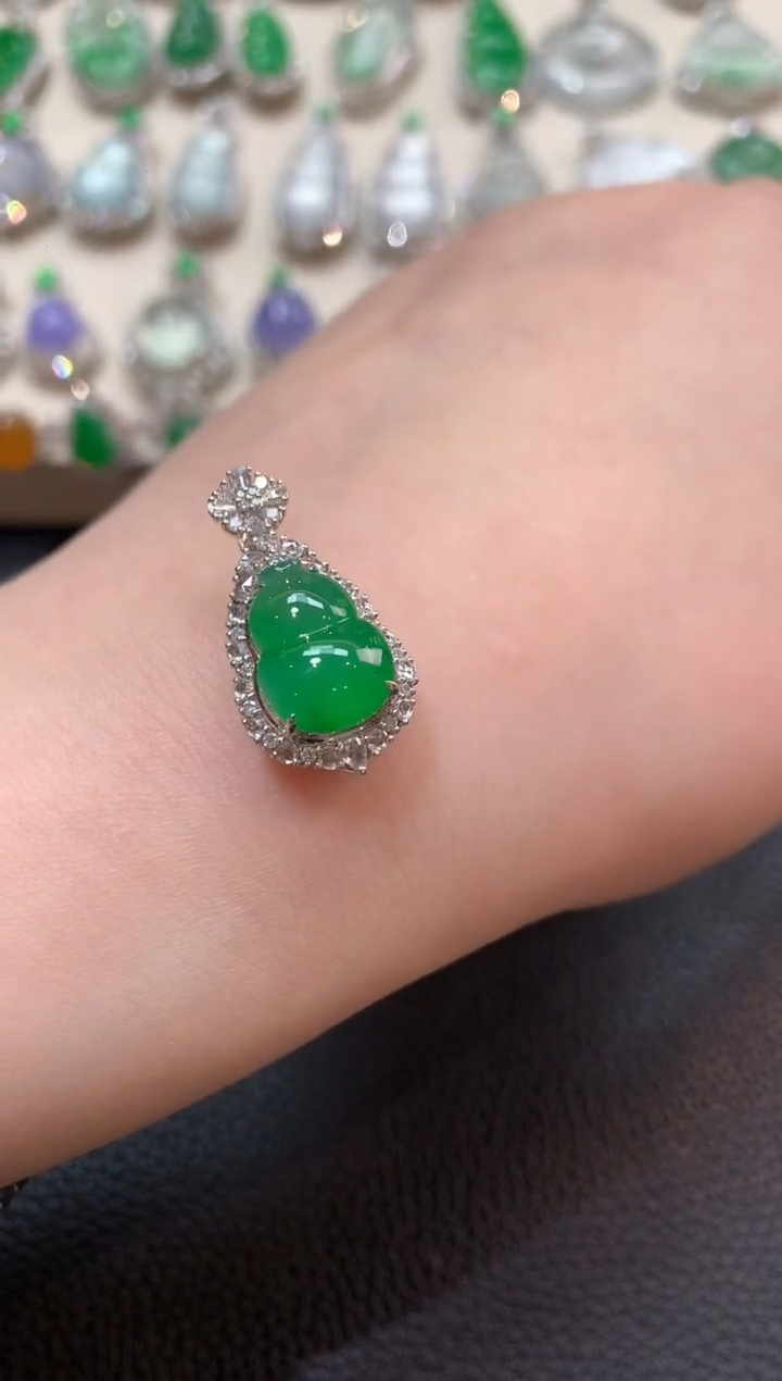 翡翠18K金镶嵌吊坠(不含链)a95夏日礼物