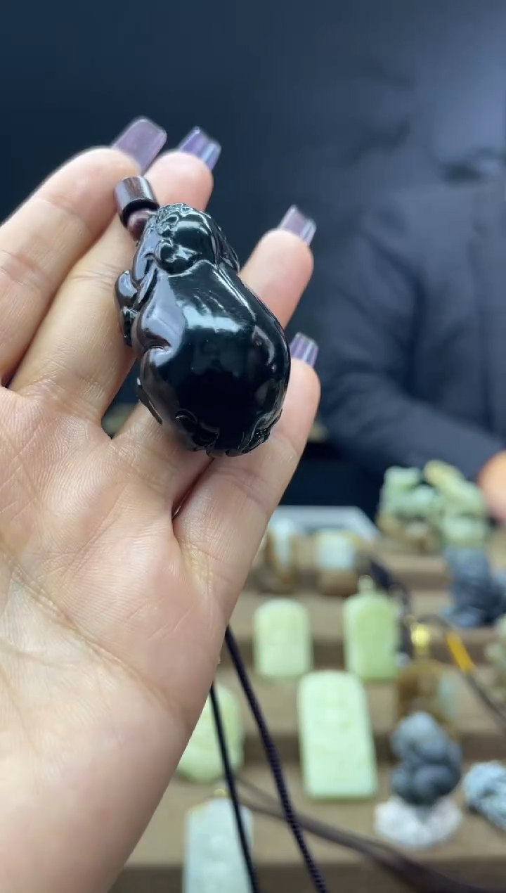 颈饰未镶嵌和田玉1