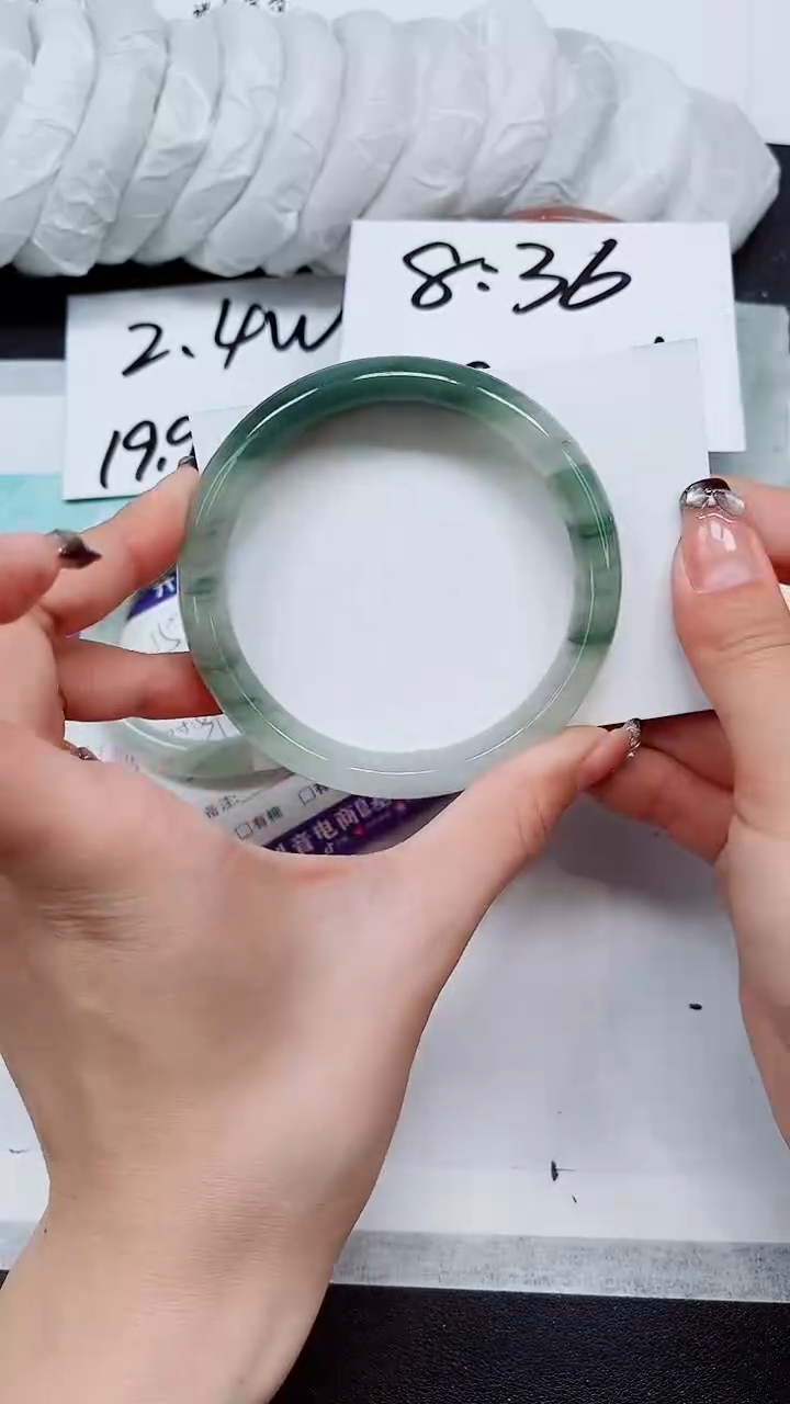 【闪购商品】石英质玉手镯未镶嵌A158-64/65