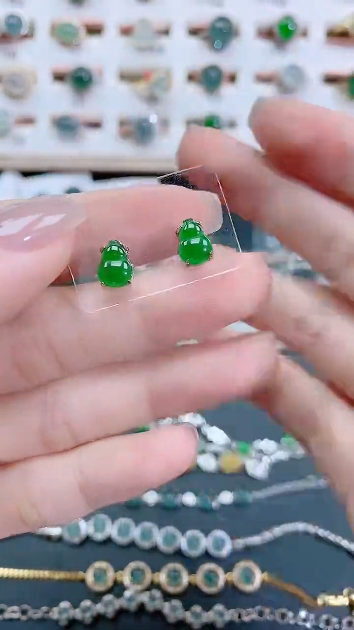 银S925镶嵌翡翠耳饰天然翡翠