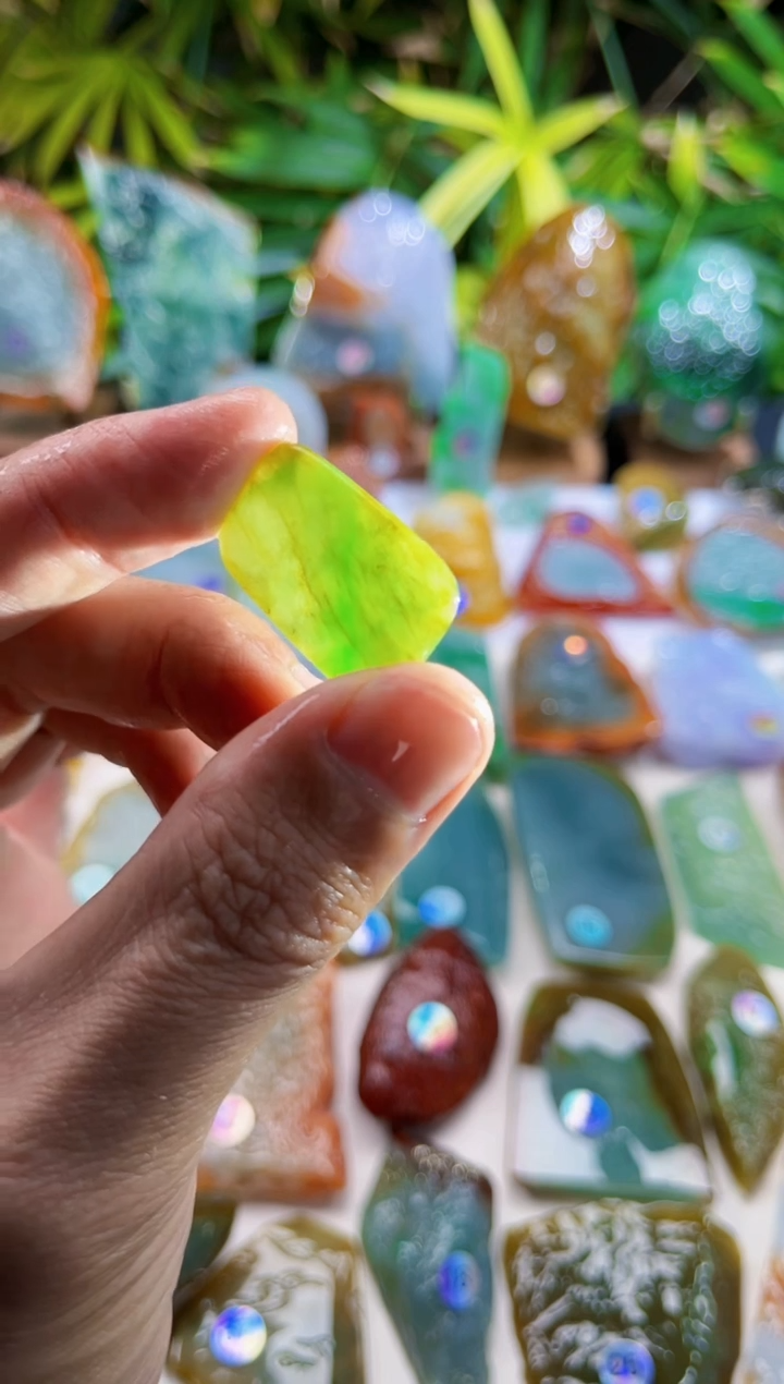 未镶嵌定制翡翠翡翠