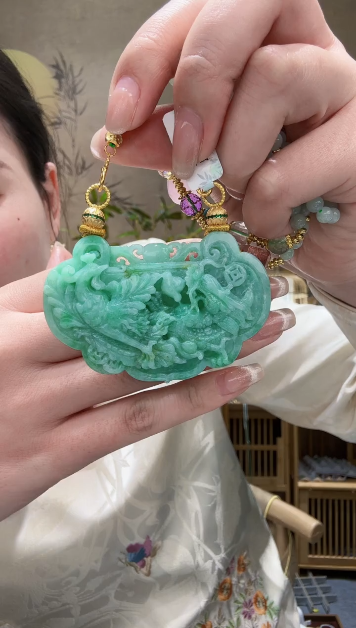 【闪购商品】翡翠颈饰未镶嵌吊坠