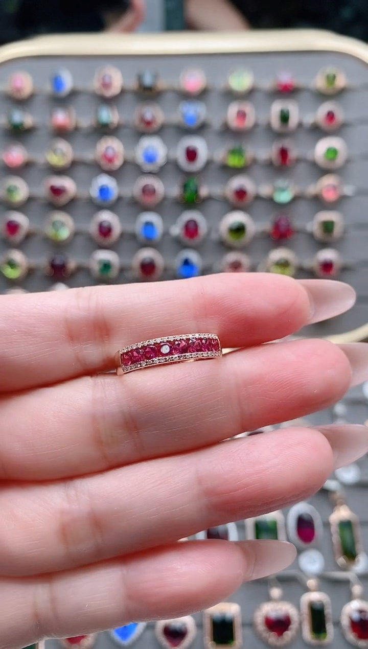 【闪购商品】碧玺戒指18K金镶嵌0.75克拉