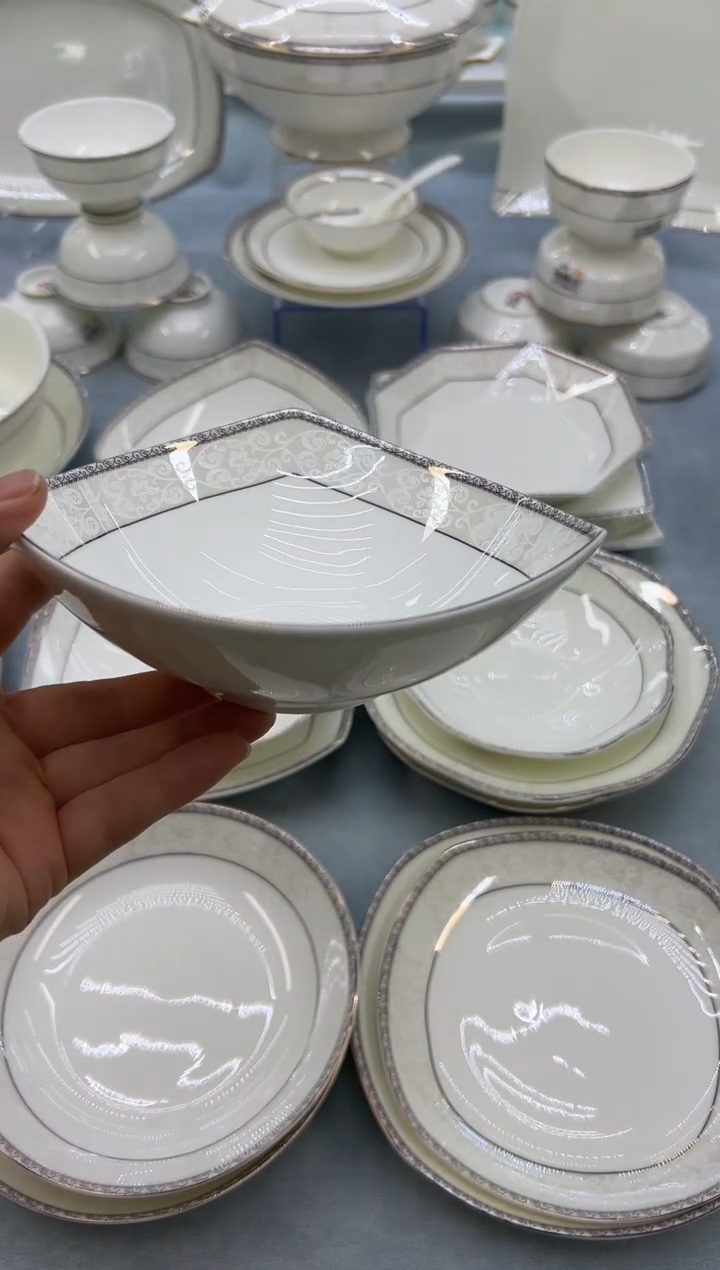 骨瓷玲珑6三角2个  