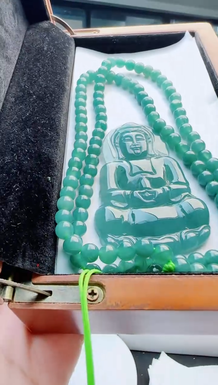 翡翠未镶嵌颈饰多样性发其中一