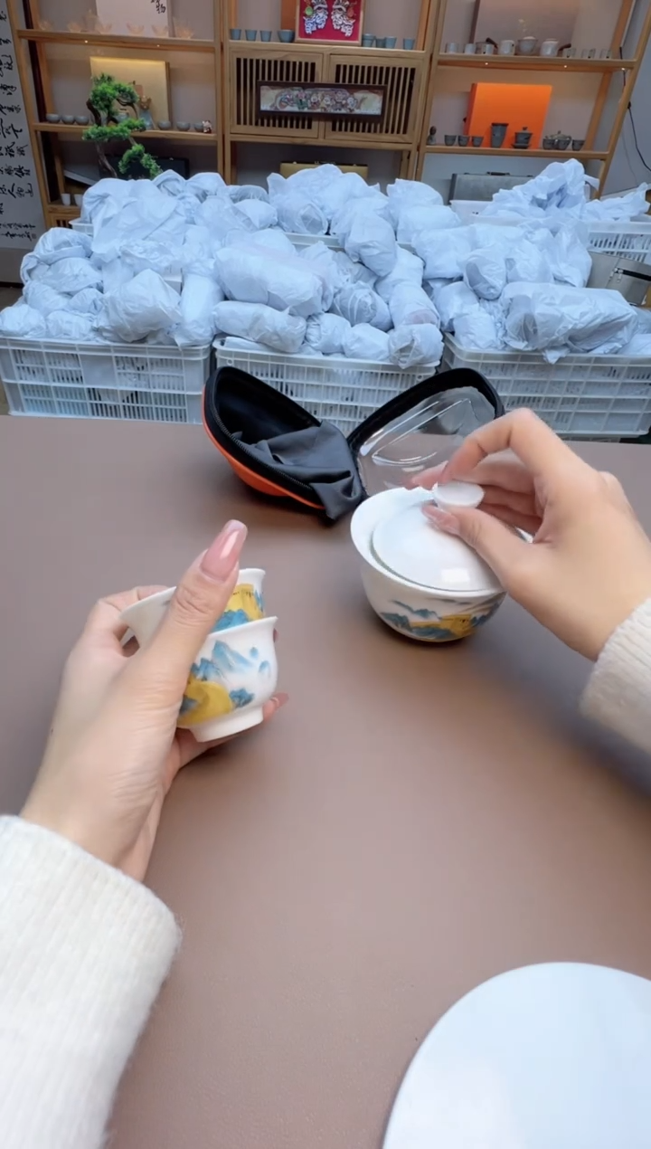 【闪购商品】摆件瓷制品S1111111111111