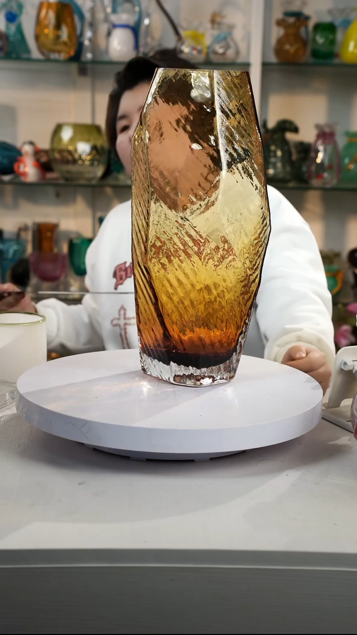 【闪购商品】琉璃【弘扬】高40轻奢琉璃花器微瑕福利