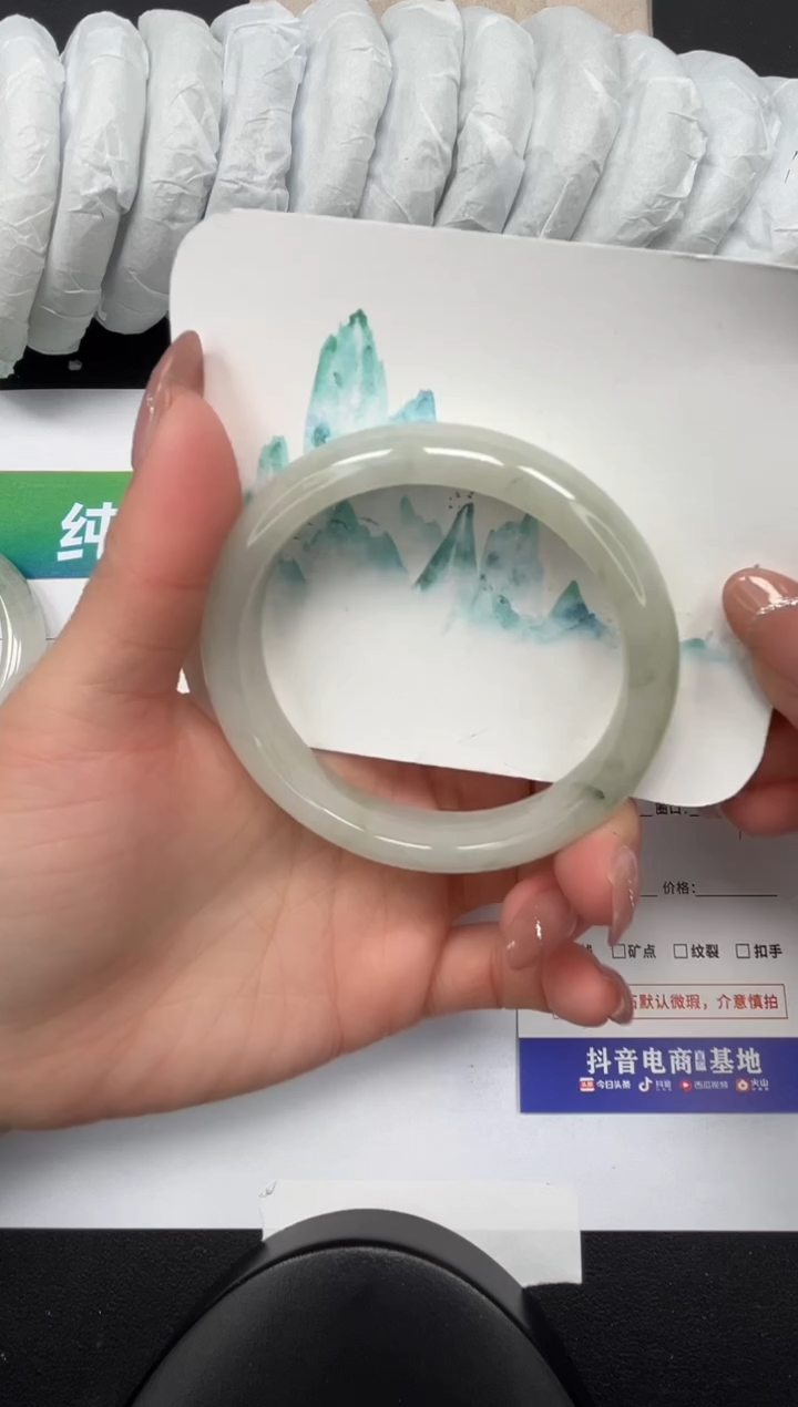 【闪购商品】石英质玉手镯未镶嵌95-59