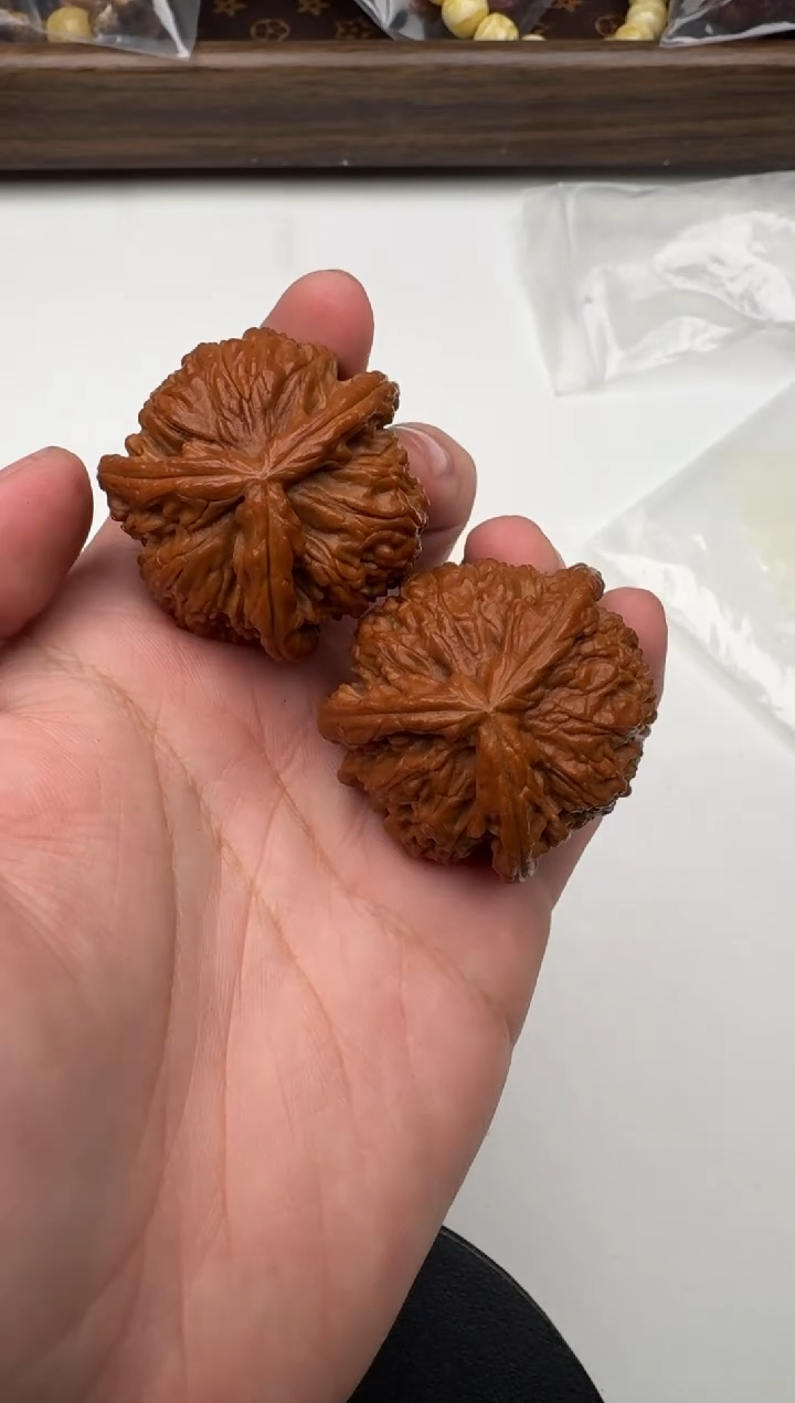 【闪购商品】文玩核桃把件核桃