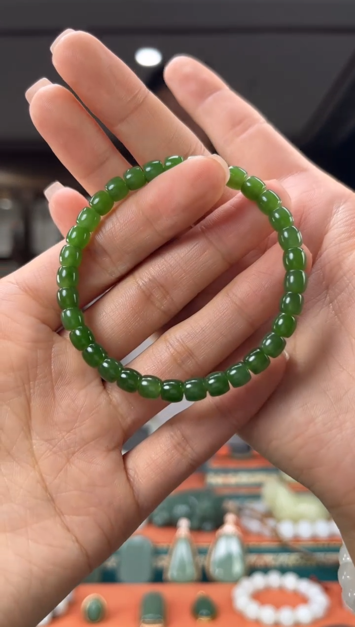 和田玉未镶嵌颈饰佩佩6mm左右