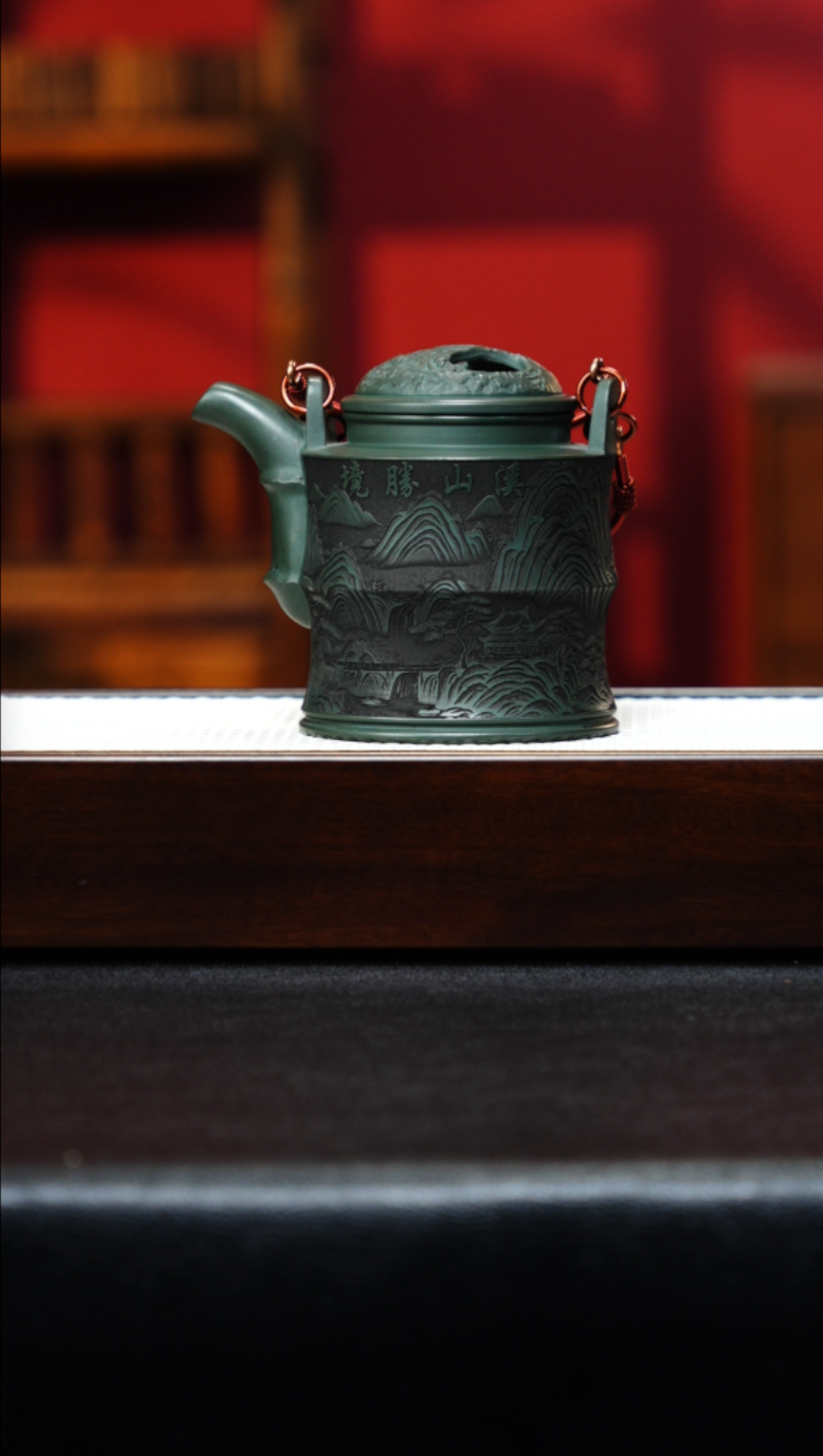 宜兴紫砂 牛盖提梁 绿泥 高运h540