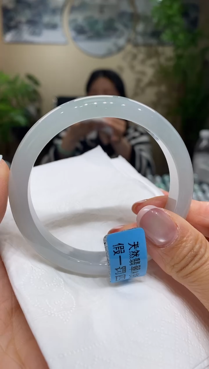 【闪购商品】翡翠手镯未镶嵌翡翠