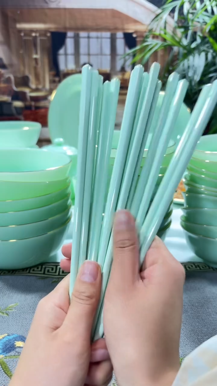 【闪购商品】... 玉瓷筷子10双福利价格   