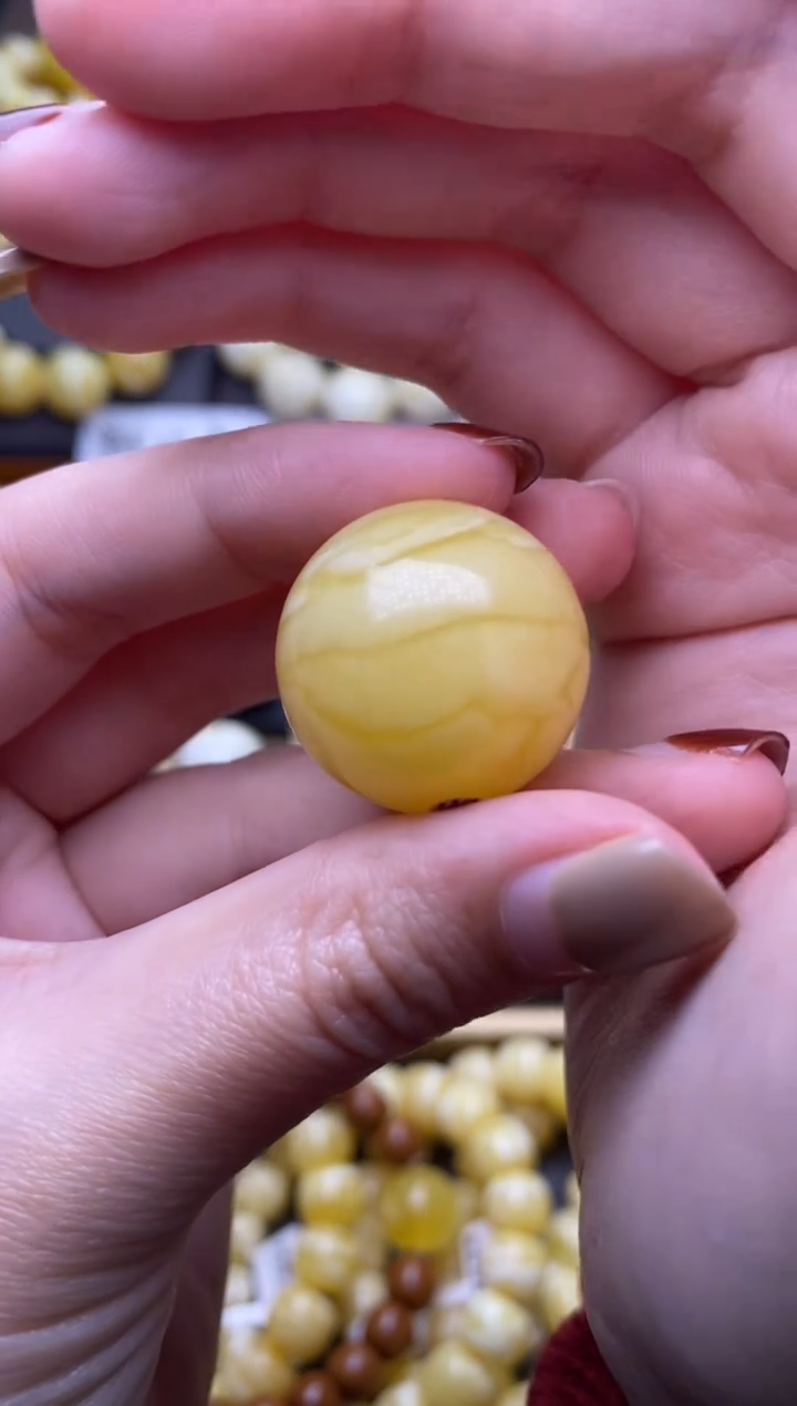 【闪购商品】琥珀裸石未镶嵌大小姐珠宝138