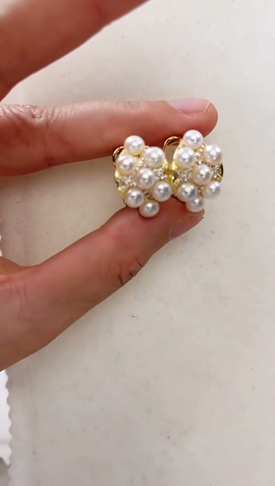 【闪购商品】淡水珍珠耳饰合金金色耳拍