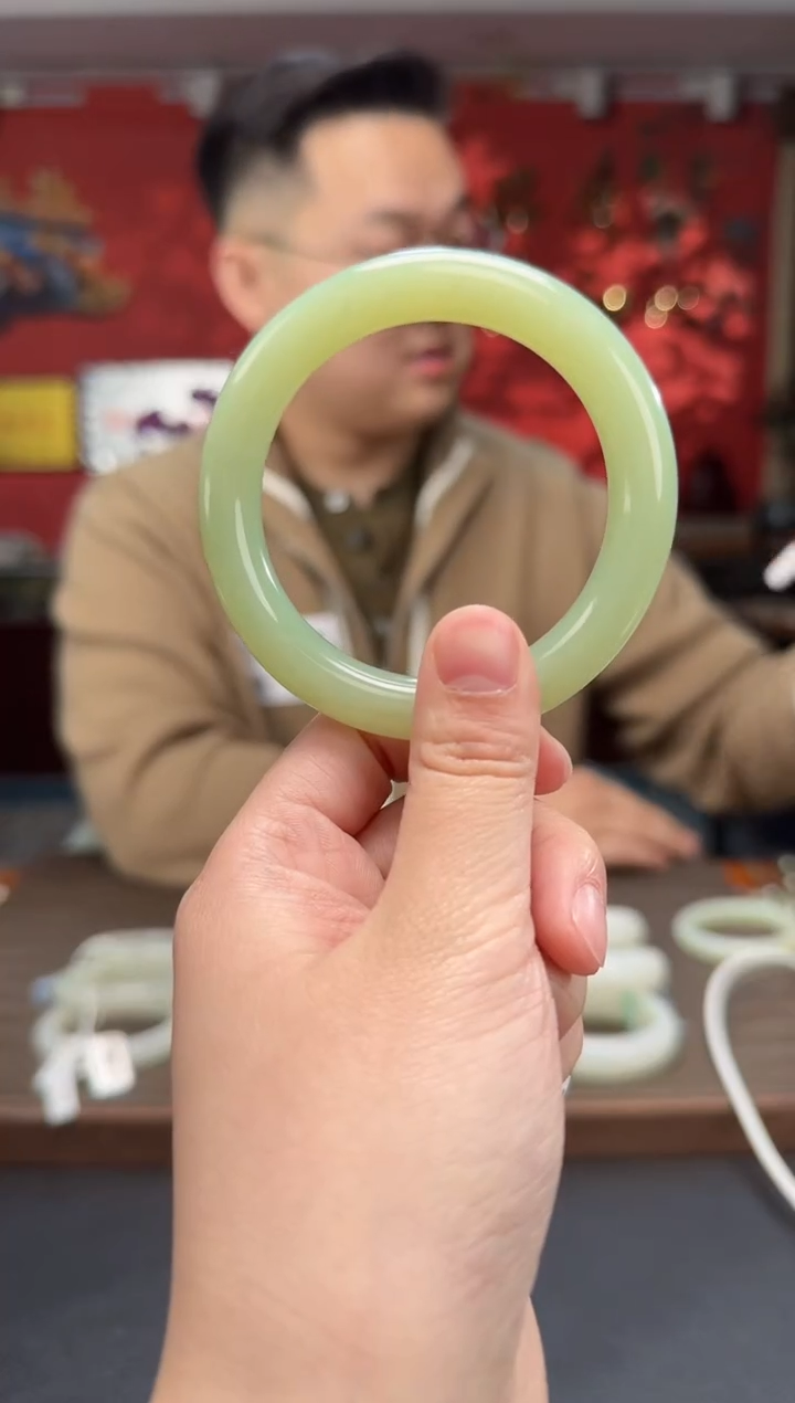 【闪购商品】和田玉.未镶嵌且末瓷蓝胖圆条53-59