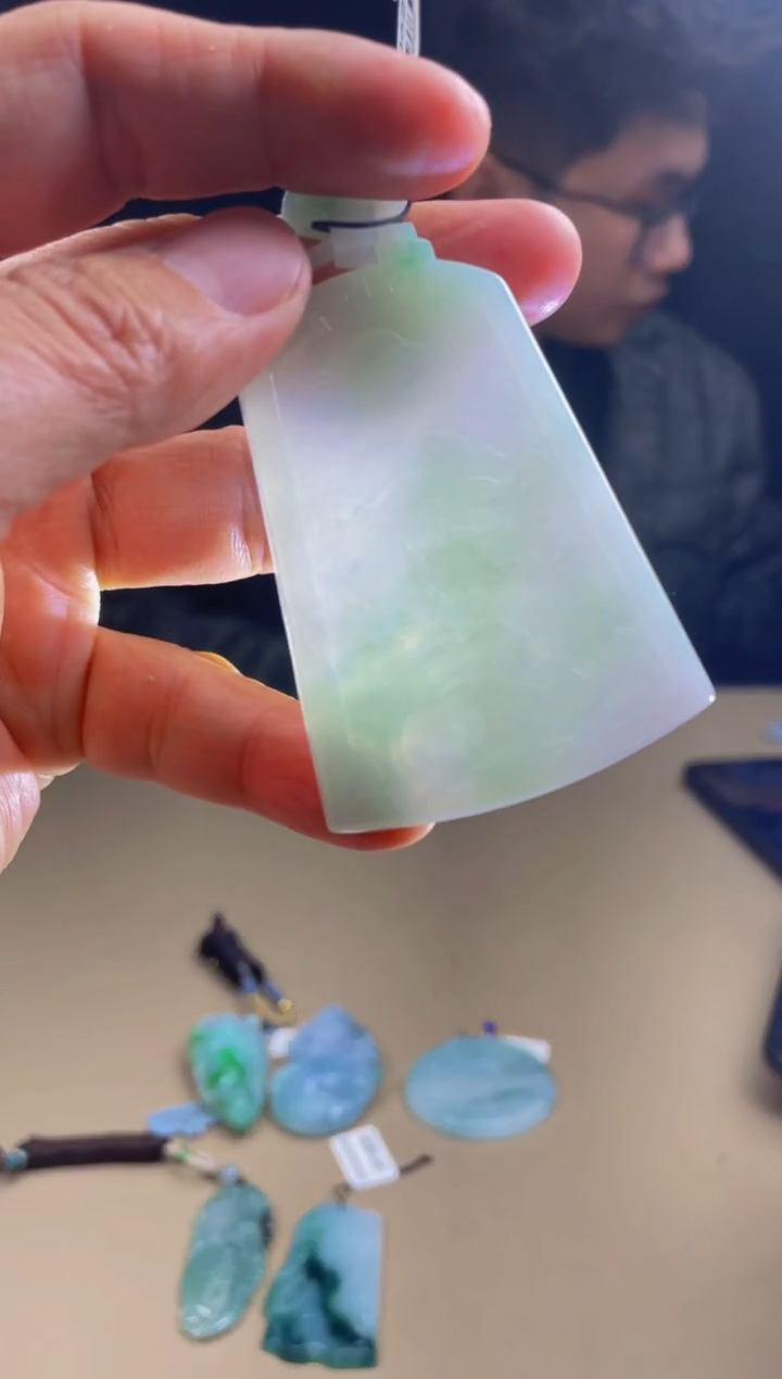 【闪购商品】定制翡翠未镶嵌           1883