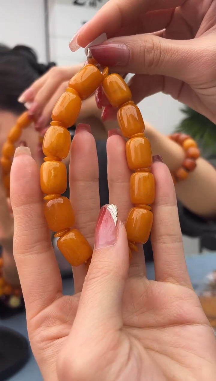 【闪购商品】琥珀珠宝奇石未镶嵌假一赔十，多样性发一件0