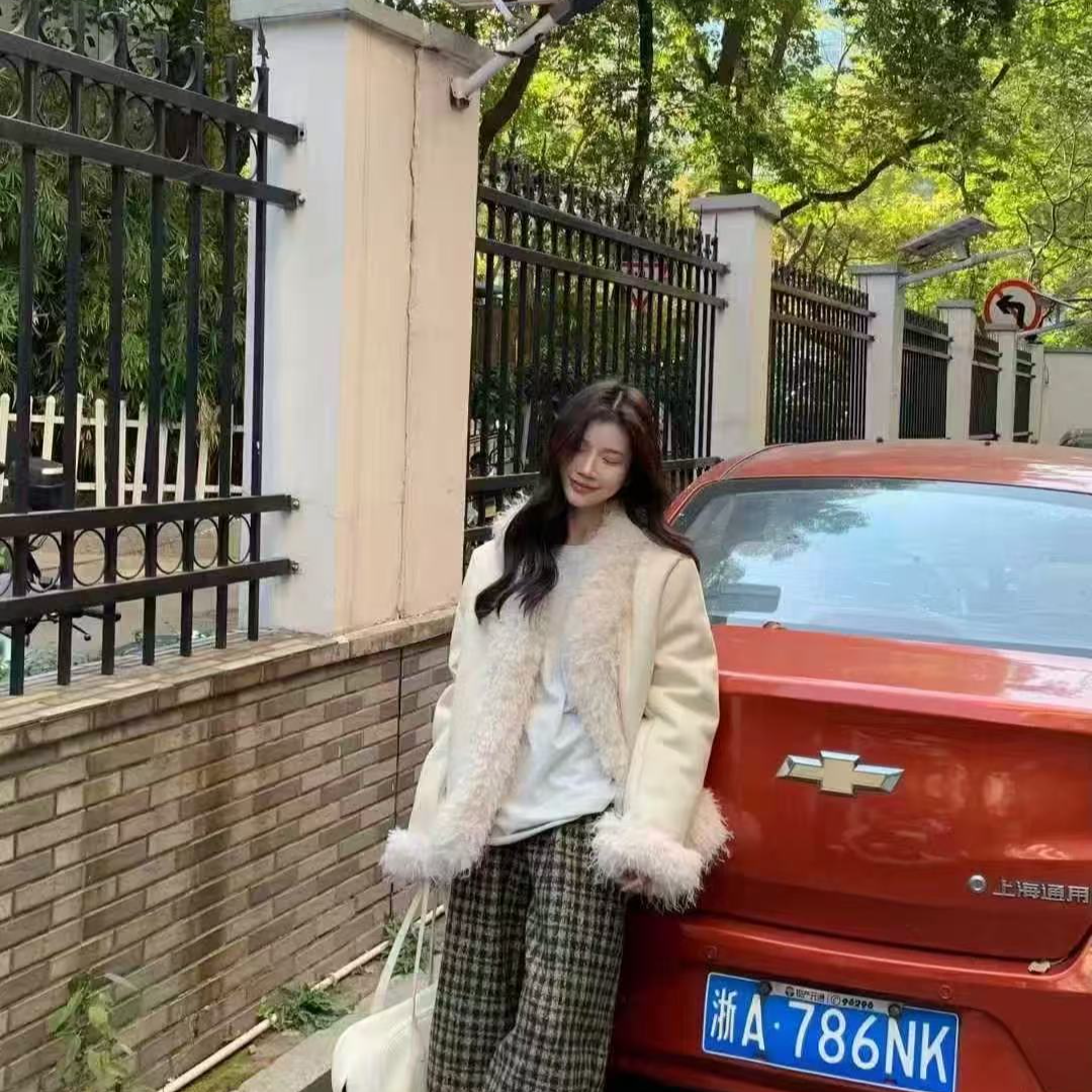 25238挪威冬序 雪季氛围感仿羊滩毛麂皮绒外套