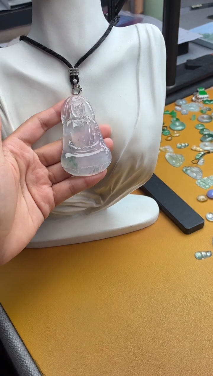 吊坠(不含链)未镶嵌翡翠61 素衣 70.1 43.8 5.9