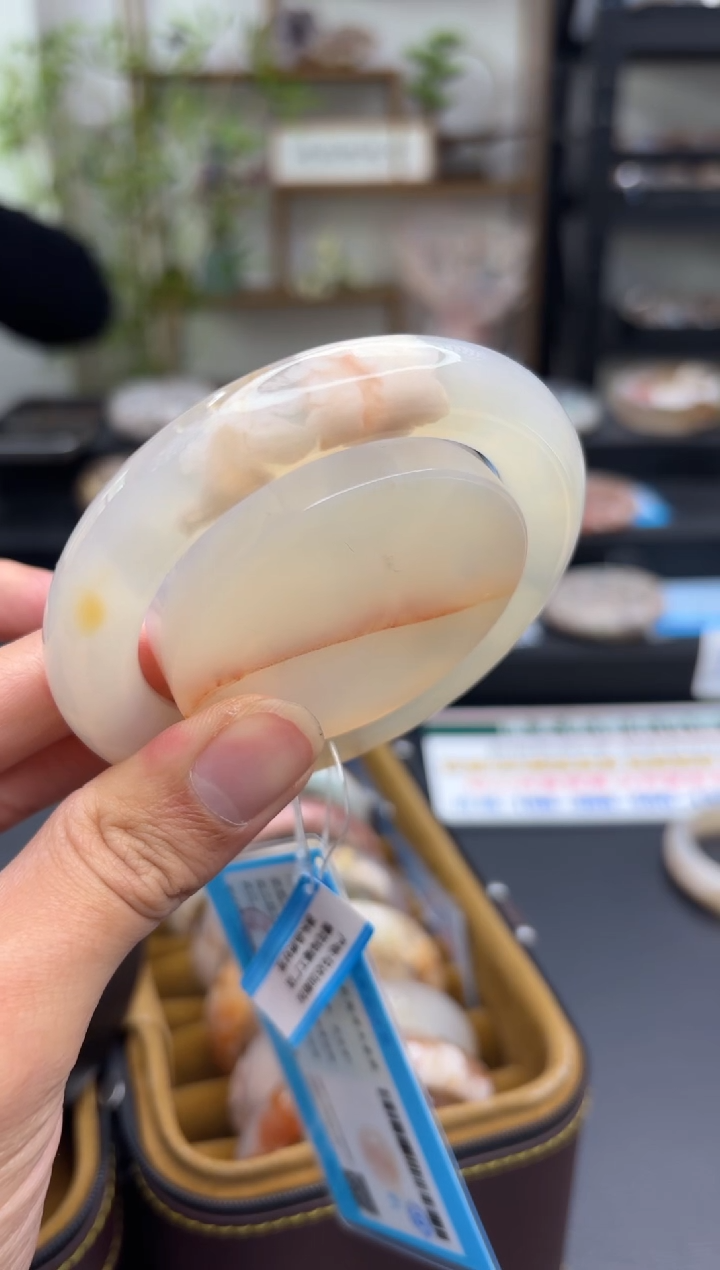 【闪购商品】石英质玉手镯未镶嵌A103 (57圈赠送镯心)