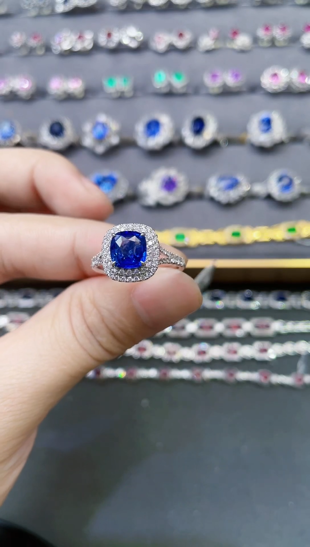 【闪购商品】蓝宝石戒指18K金镶嵌1