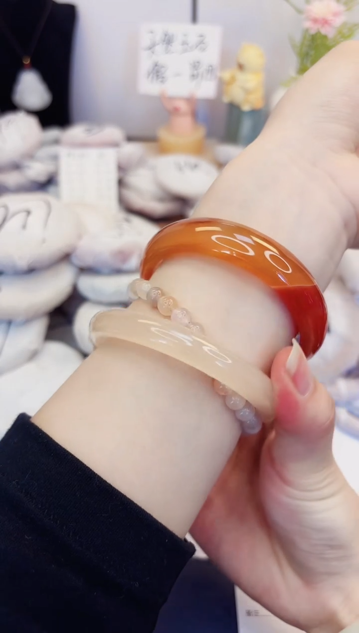 【闪购商品】石英质玉手镯未镶嵌229-玛瑙-圈口60