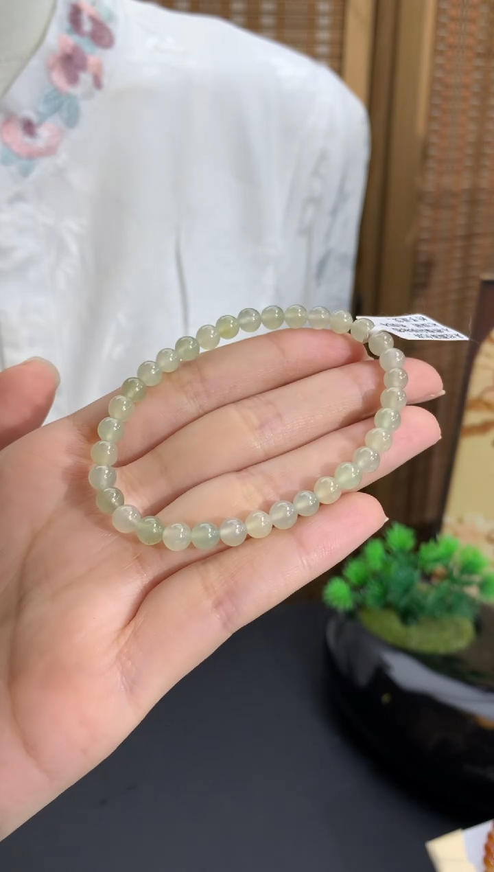 未镶嵌手串翡翠卡5.2mm