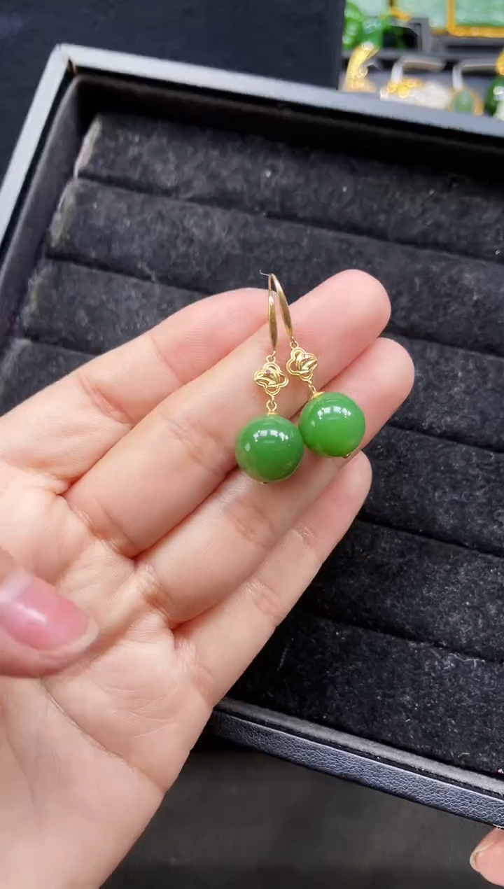 【闪购商品】和田玉耳环18K金镶嵌多样性发一