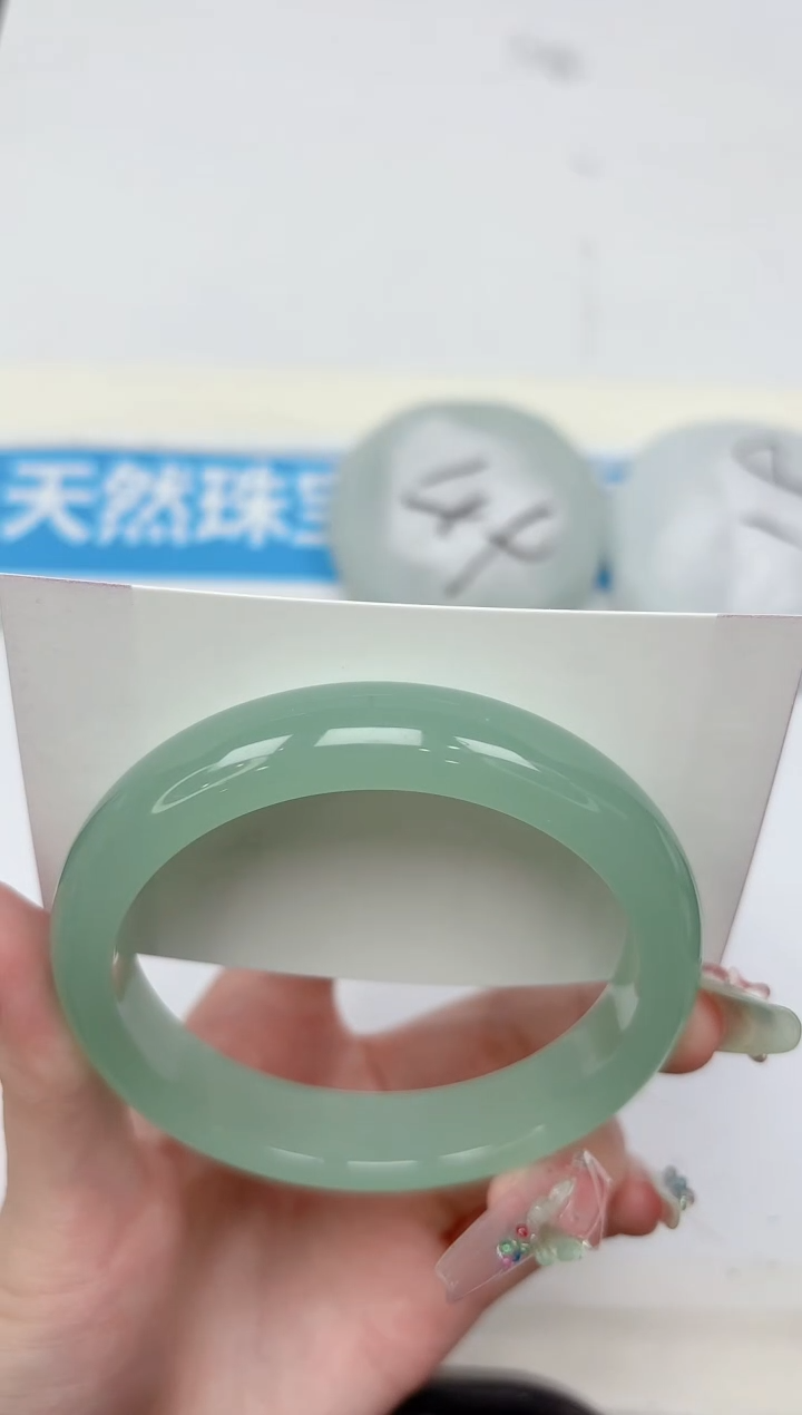 未镶嵌手镯石英质玉269-62.2