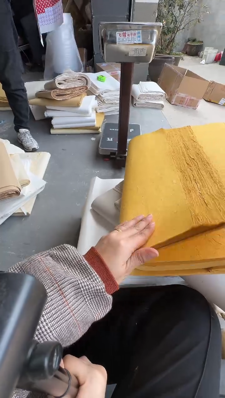 48*180琥珀色麻纸真金50张