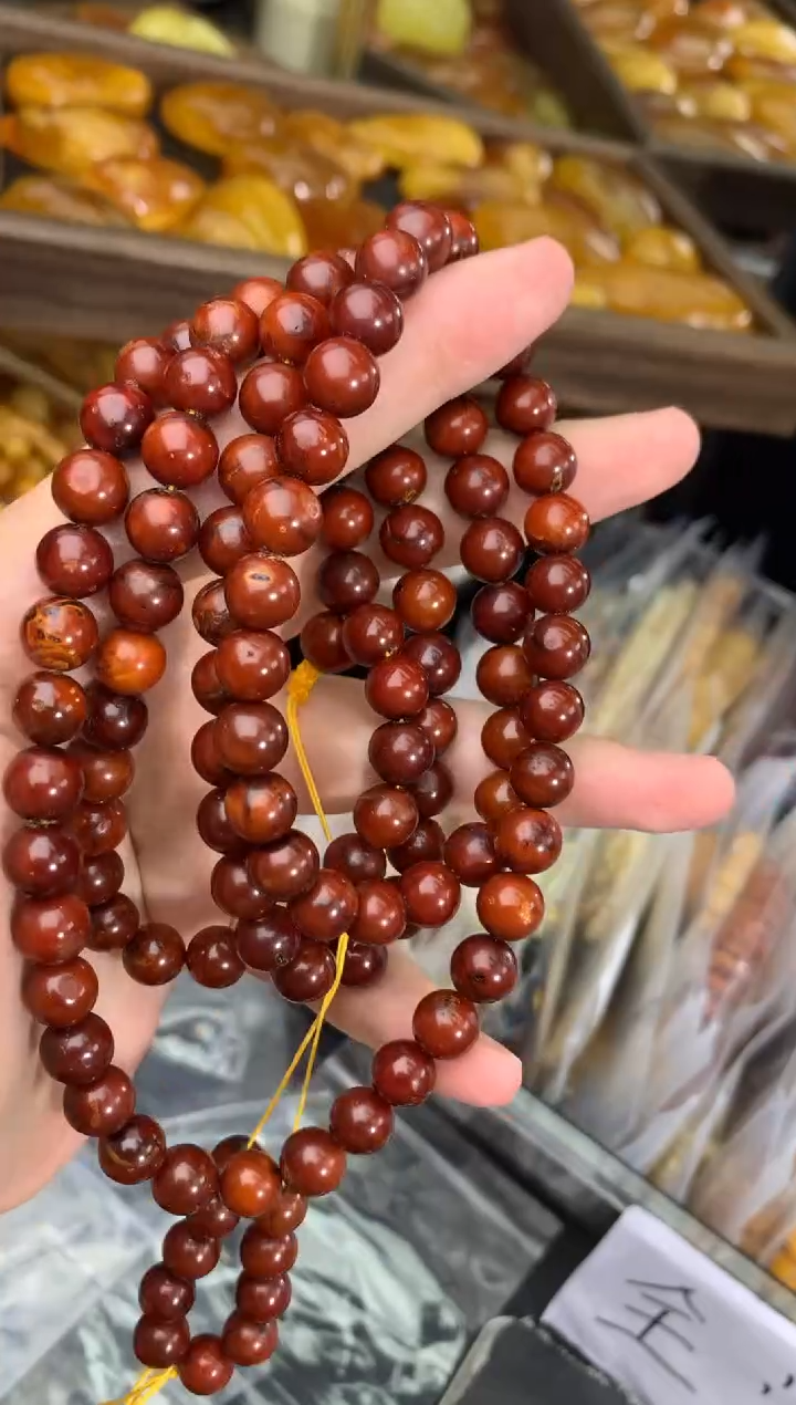 蜜蜡未镶嵌珠宝奇石34