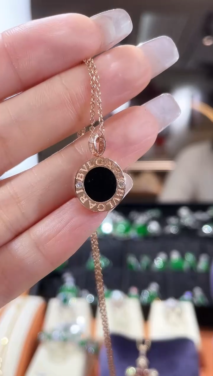 【闪购商品】玛瑙/玉髓颈饰18K金镶嵌项链