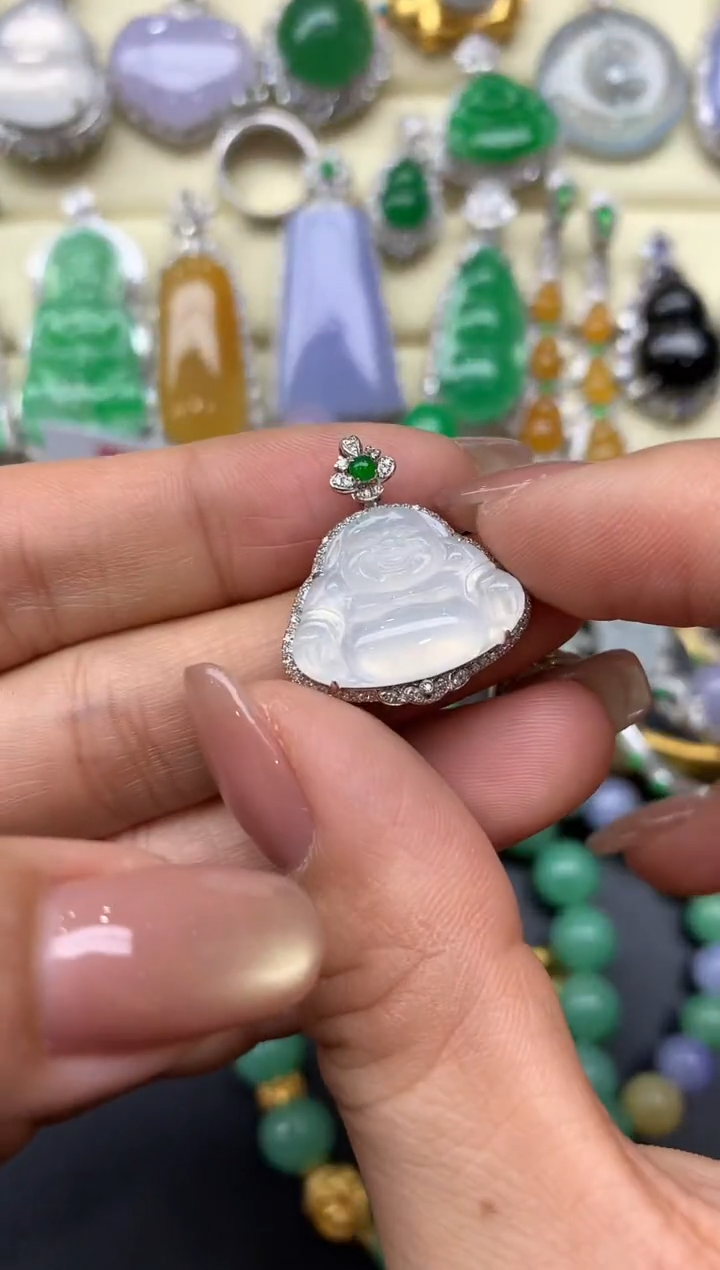 颈饰18K金镶嵌翡翠228-中国好珍宝