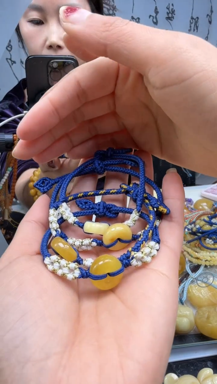 【闪购商品】琥珀裸石未镶嵌手绳   多样性发一