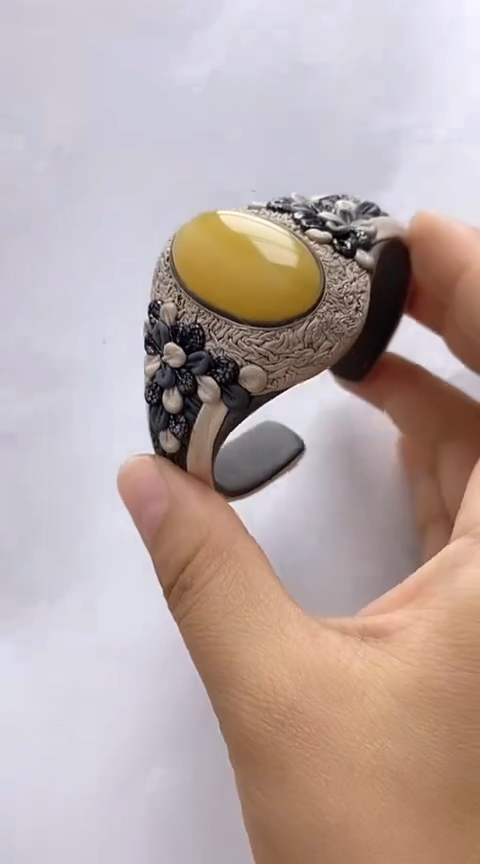 【闪购商品】琥珀裸石未镶嵌蜜蜡手牌