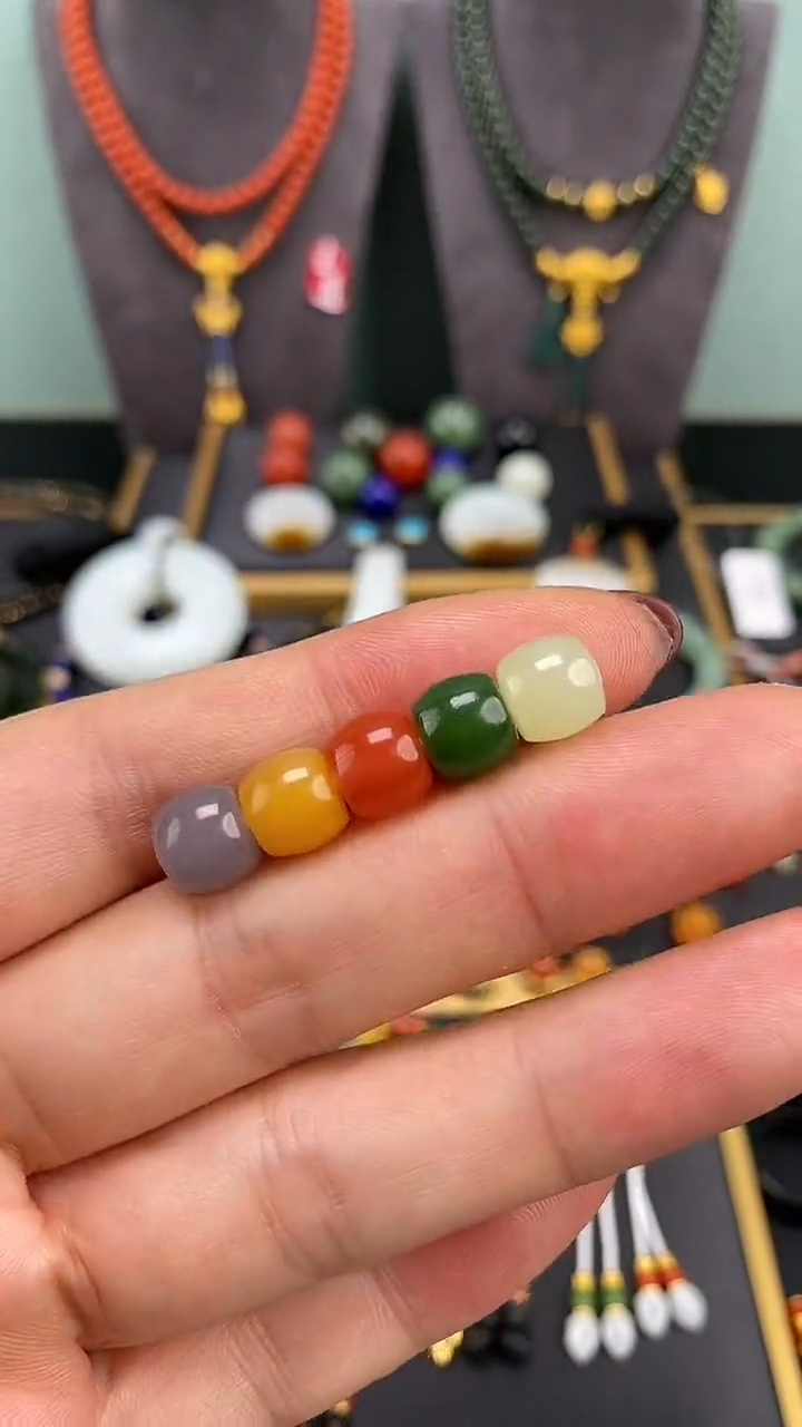 【闪购商品】和田玉-未镶嵌8.5mm极致弧五连珠