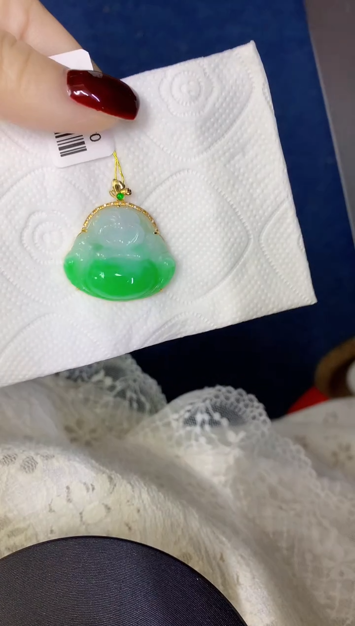 颈饰18K金镶嵌翡翠缅甸天然翡翠A货