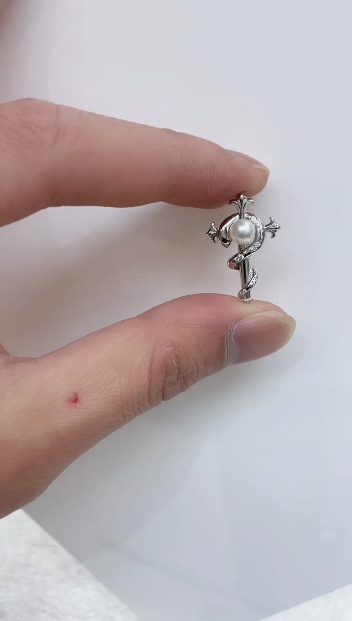 【闪购商品】海水珍珠吊坠(不含链)银S925镶嵌海水珍珠吊坠