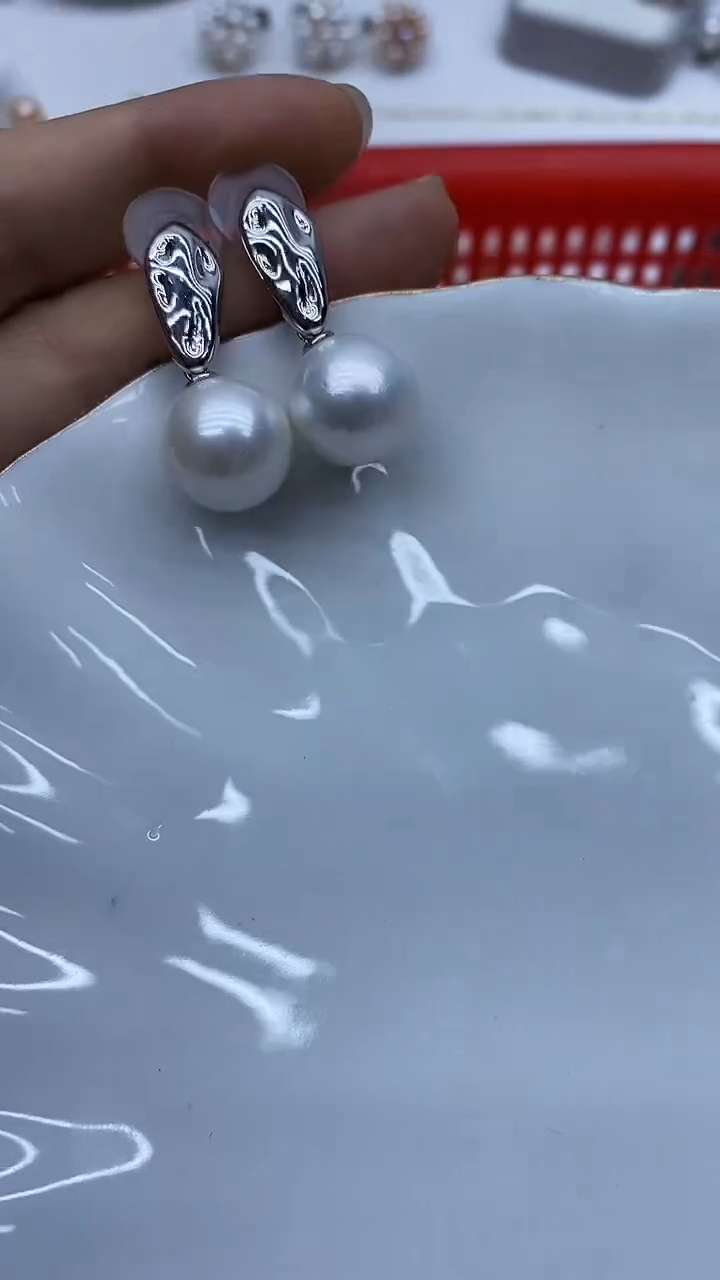 未镶嵌耳饰淡水珍珠耳环