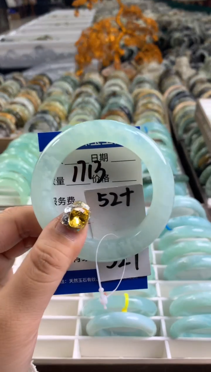 【闪购商品】蛇纹石玉手镯未镶嵌1713