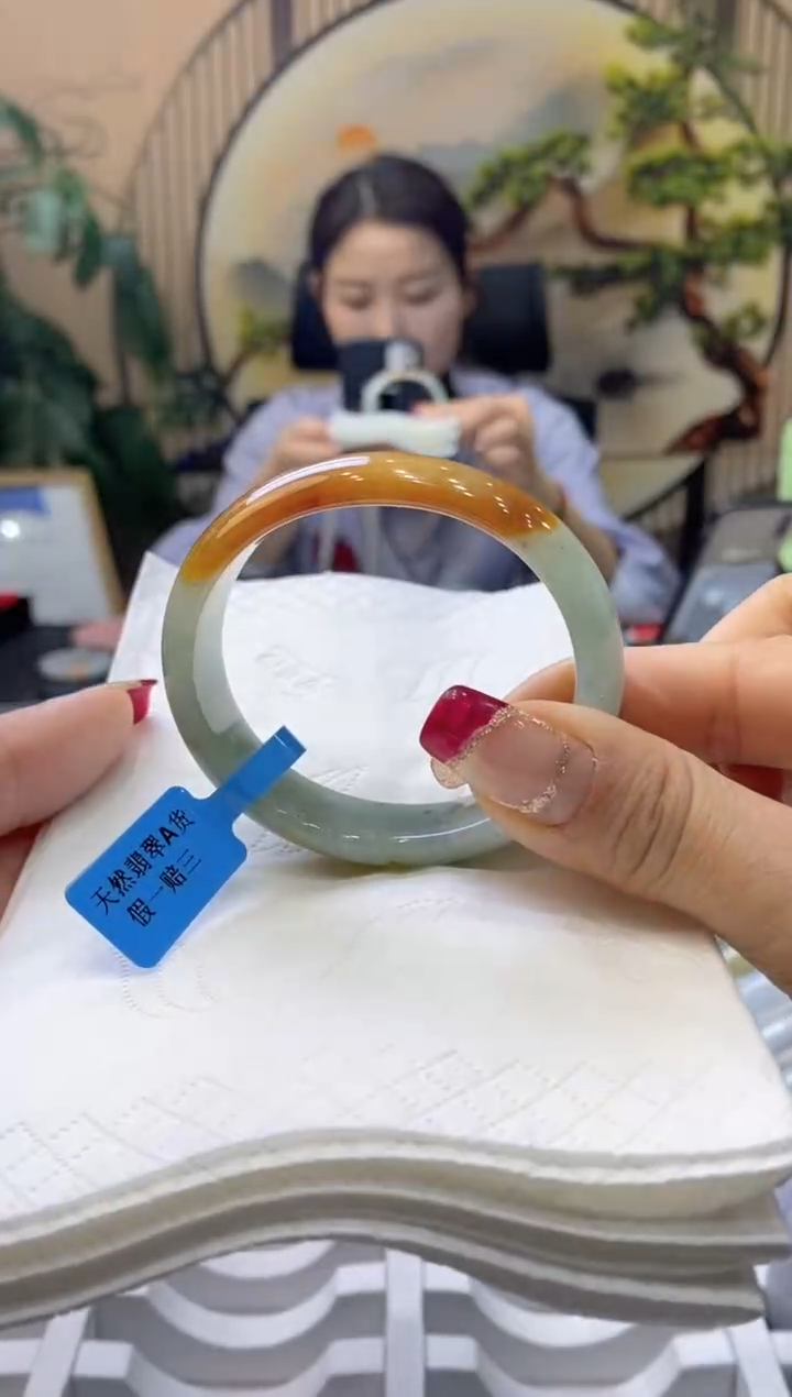 【闪购商品】翡翠手镯未镶嵌99909274