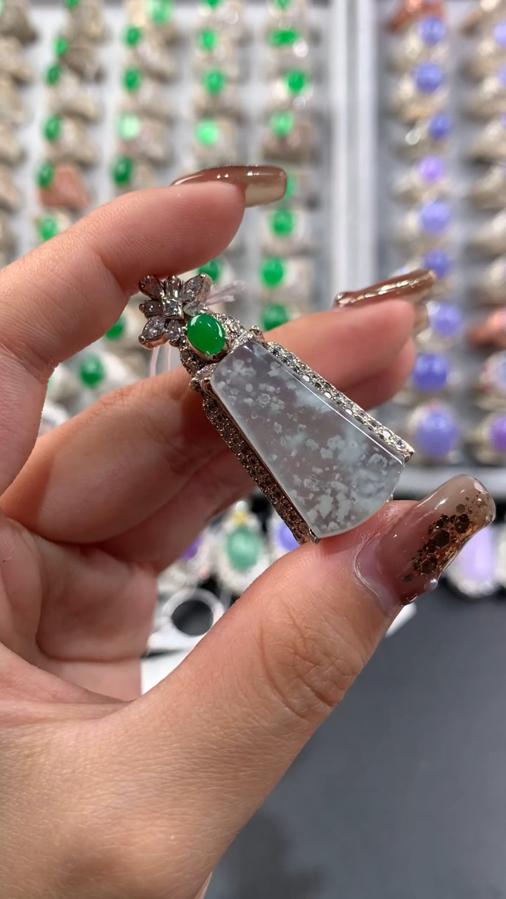 【闪购商品】定制翡翠未镶嵌天然缅甸A货翡翠  福利款3.9