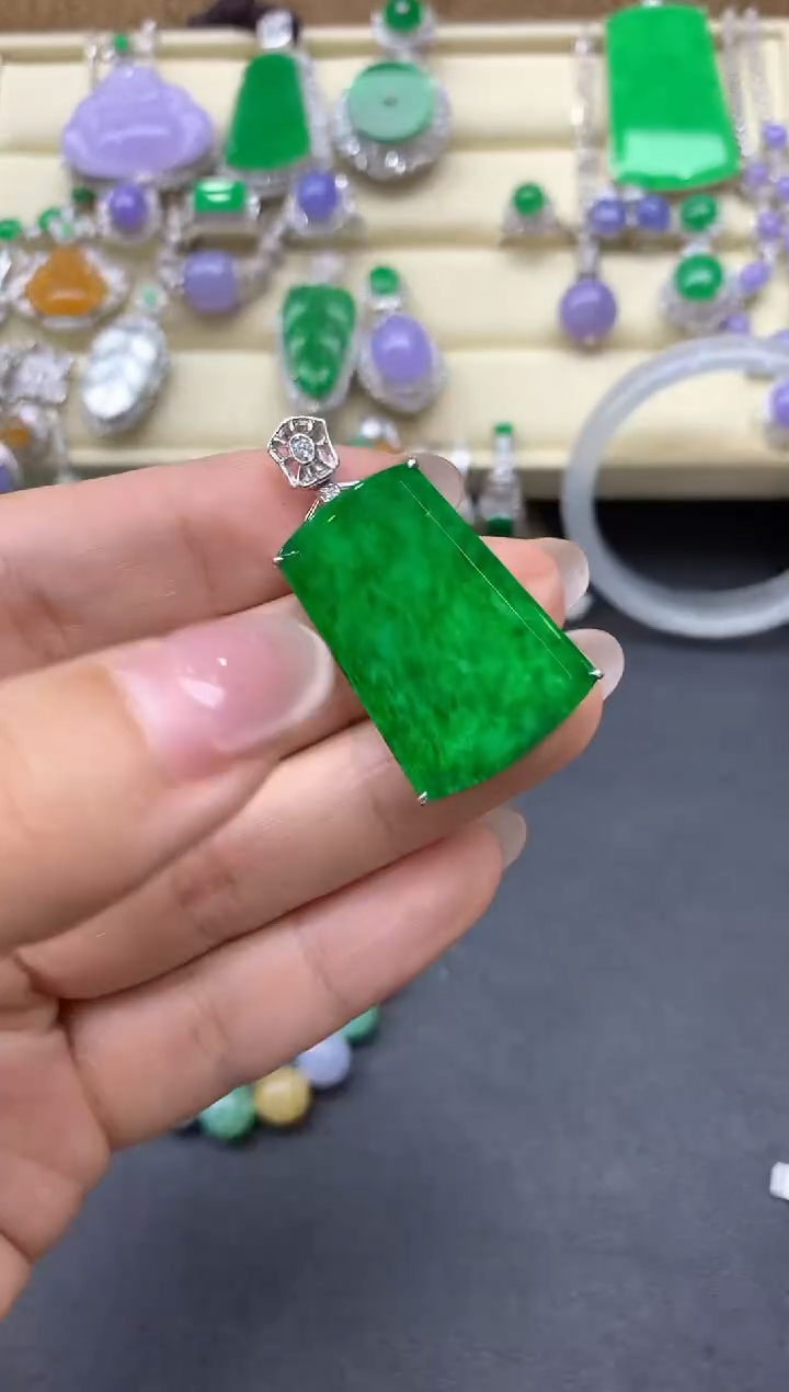 【闪购商品】翡翠颈饰18K金镶嵌582-中国好珍宝