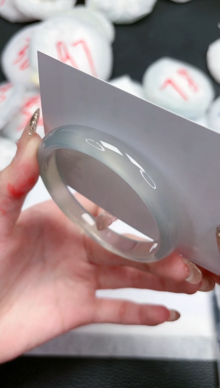 【闪购商品】石英质玉手镯未镶嵌248-56.5