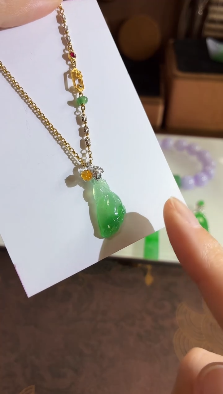 吊坠(不含链)18K金镶嵌翡翠吊坠