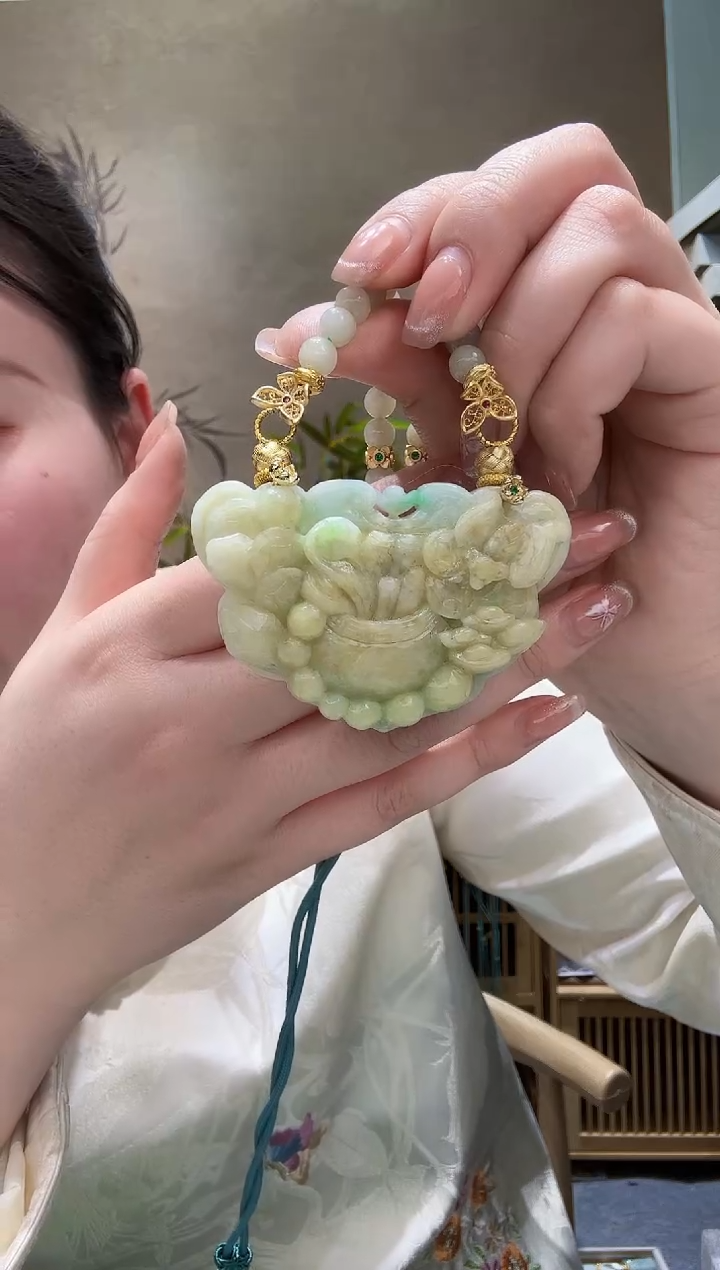 【闪购商品】翡翠颈饰未镶嵌吊坠
