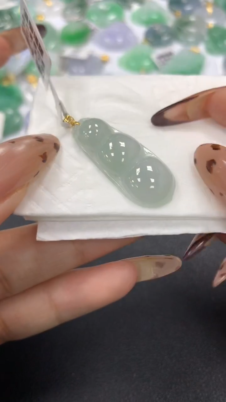颈饰18K金镶嵌翡翠a货假一赔三支持复检百元上9元证书费自理